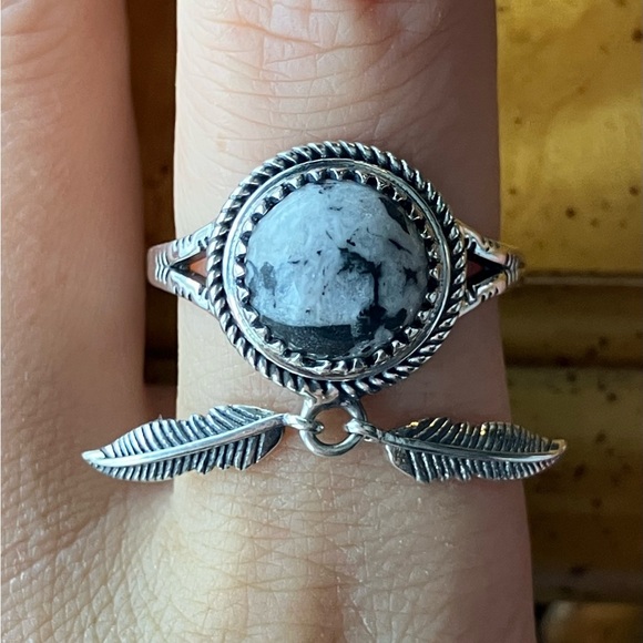 White Buffalo Turquoise Sterling Silver Feather Ring Size 10